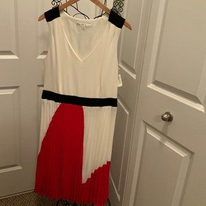Trina Turk Ivory Red Black Pleated Dress Sz 12 NWT